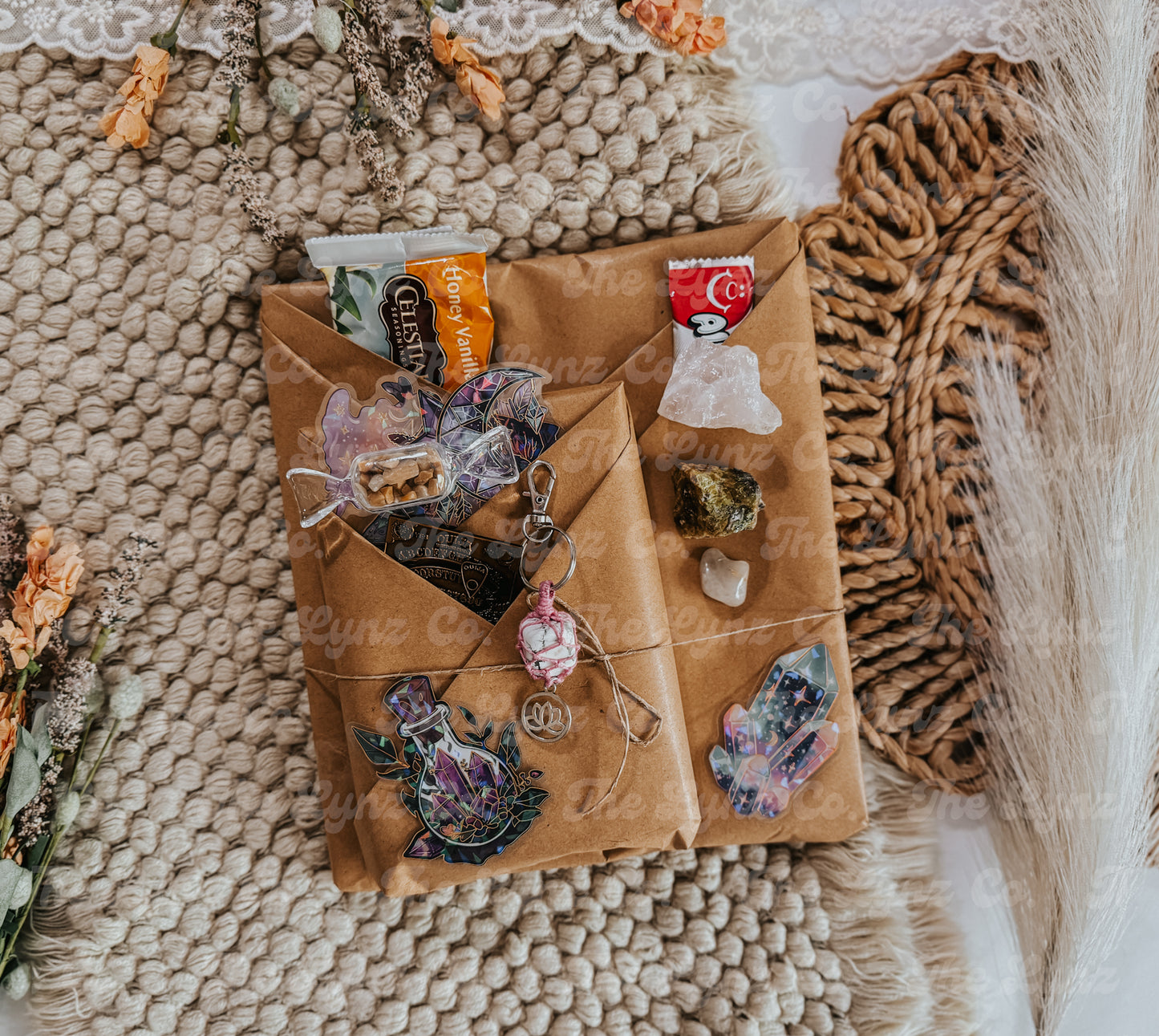 🔮 Mystic Surprise — Blind Date with an Oracle or Tarot Set & Magical Extras