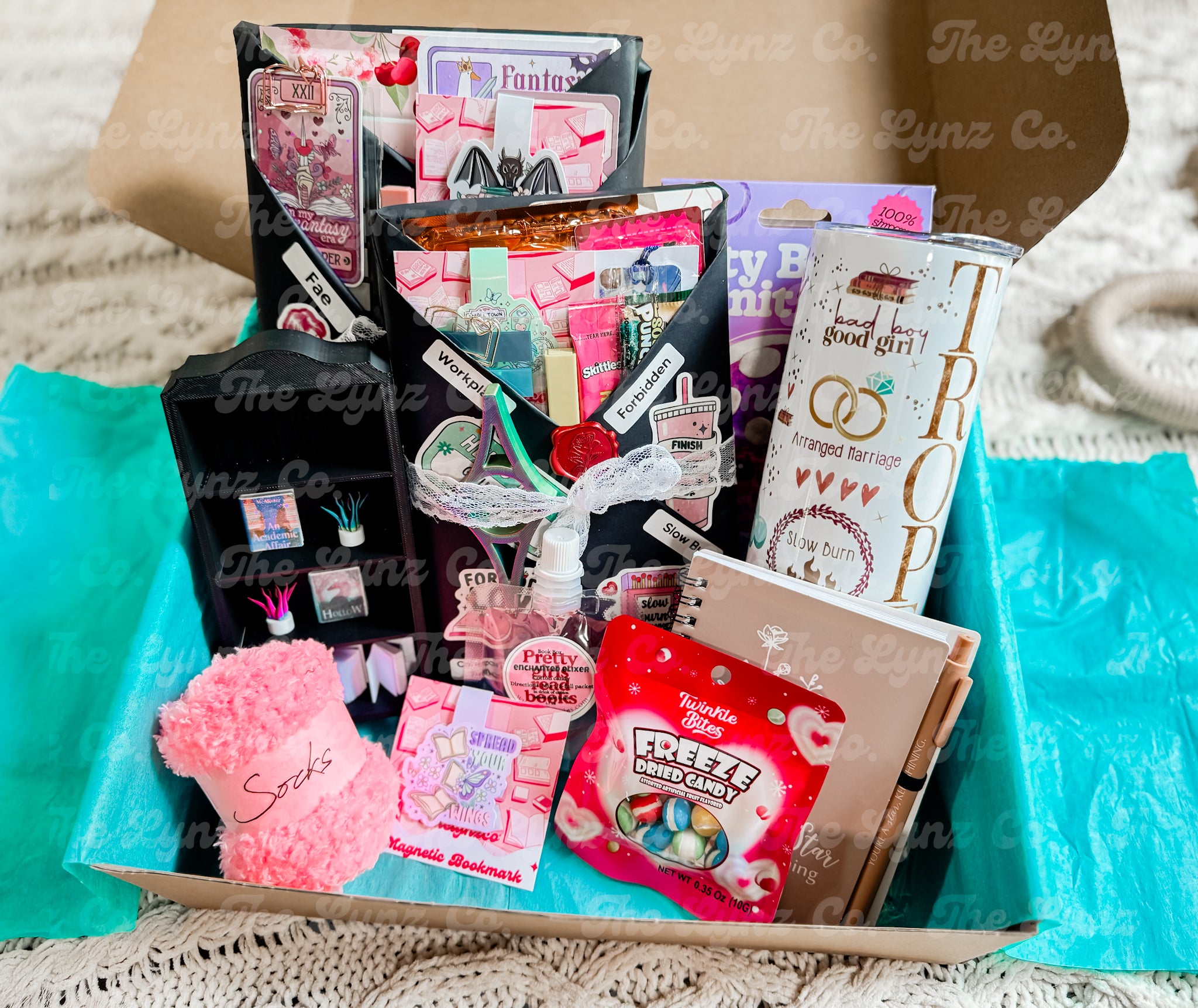【earBOOKS】MESSAGE IN A BOX earBOOKS】MESSAGE IN A BOX Message In A Box: The Complete