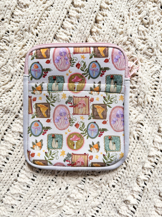 RTS Mushroom Kindle Sleeve | Kindle Sleeve Storage