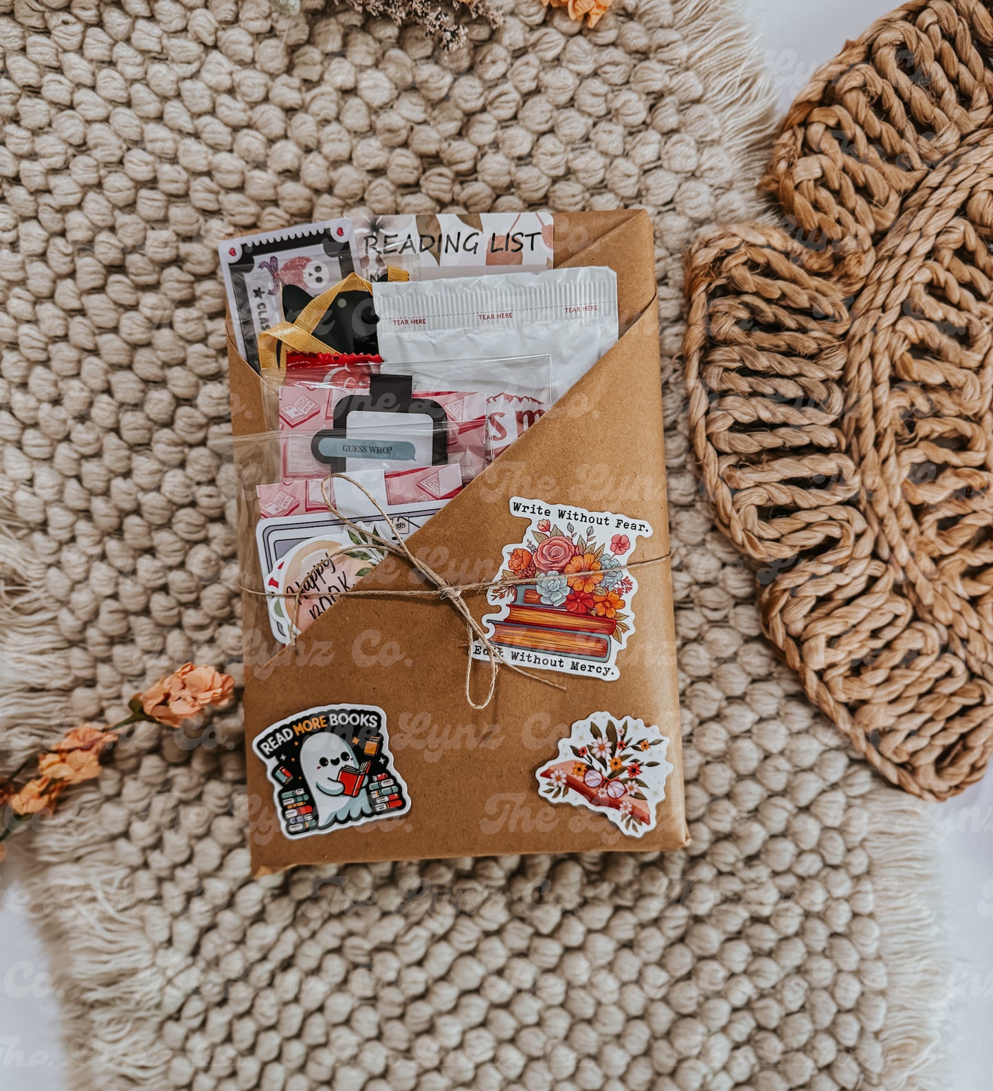 📚 Blind Date with a Book: Littles to Teen Edition 🦄